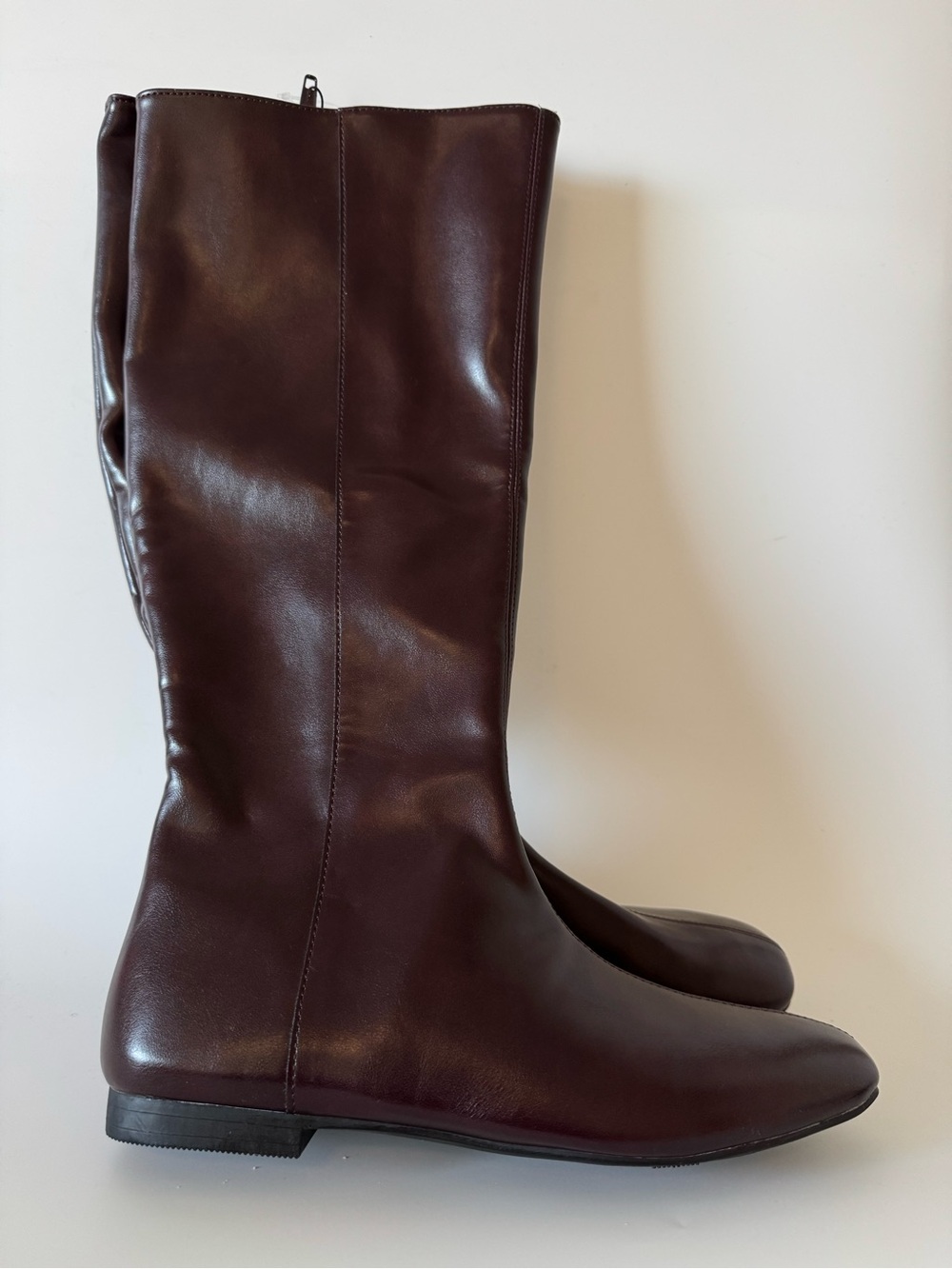 Time and Tru Women's Tall Leather Boots in Dark Brown